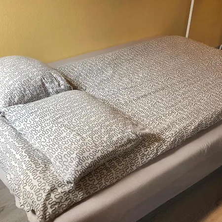 Studio Renove Dans Centre Historique De Cossonay - 30 Min De Lausanne En Transport En Communs Apartment *